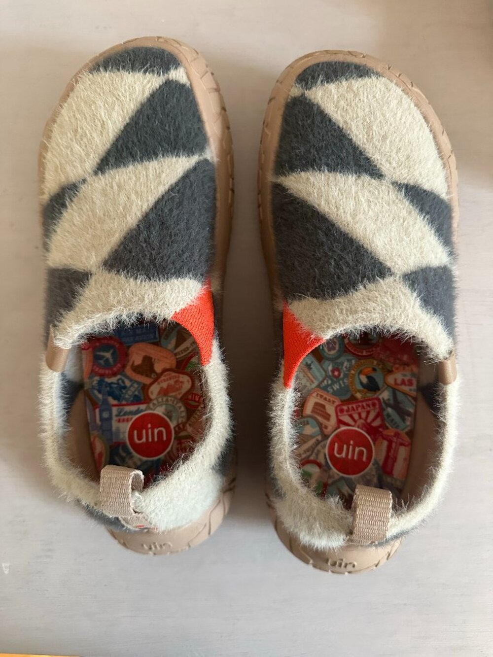 Uin women's shoe